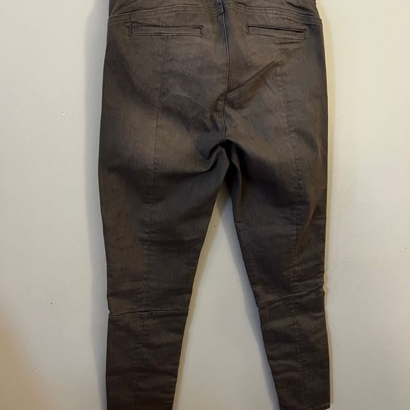 GAP Gray Skinny Pants with Ribbed Knee Detail - Picture 7 of 12